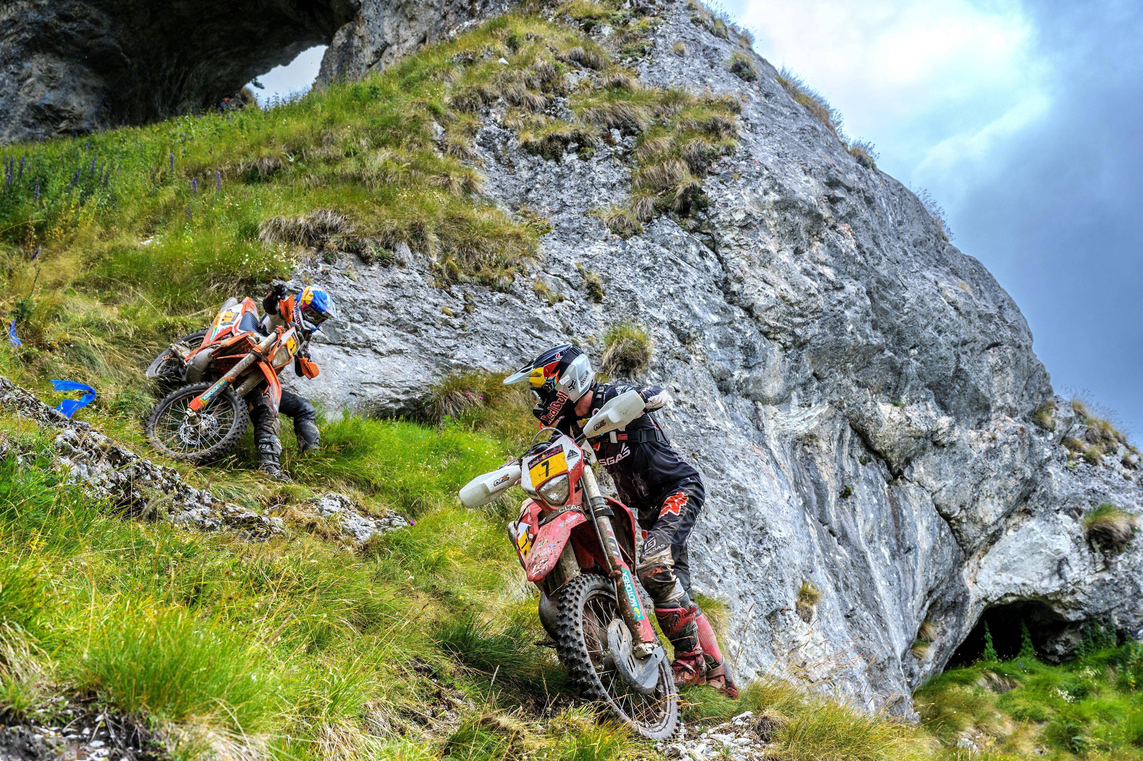 德国将与罗马尼亚交手,实力对比尽显拼搏精神 德国将与罗马尼亚交手,实力对比尽显拼搏精神