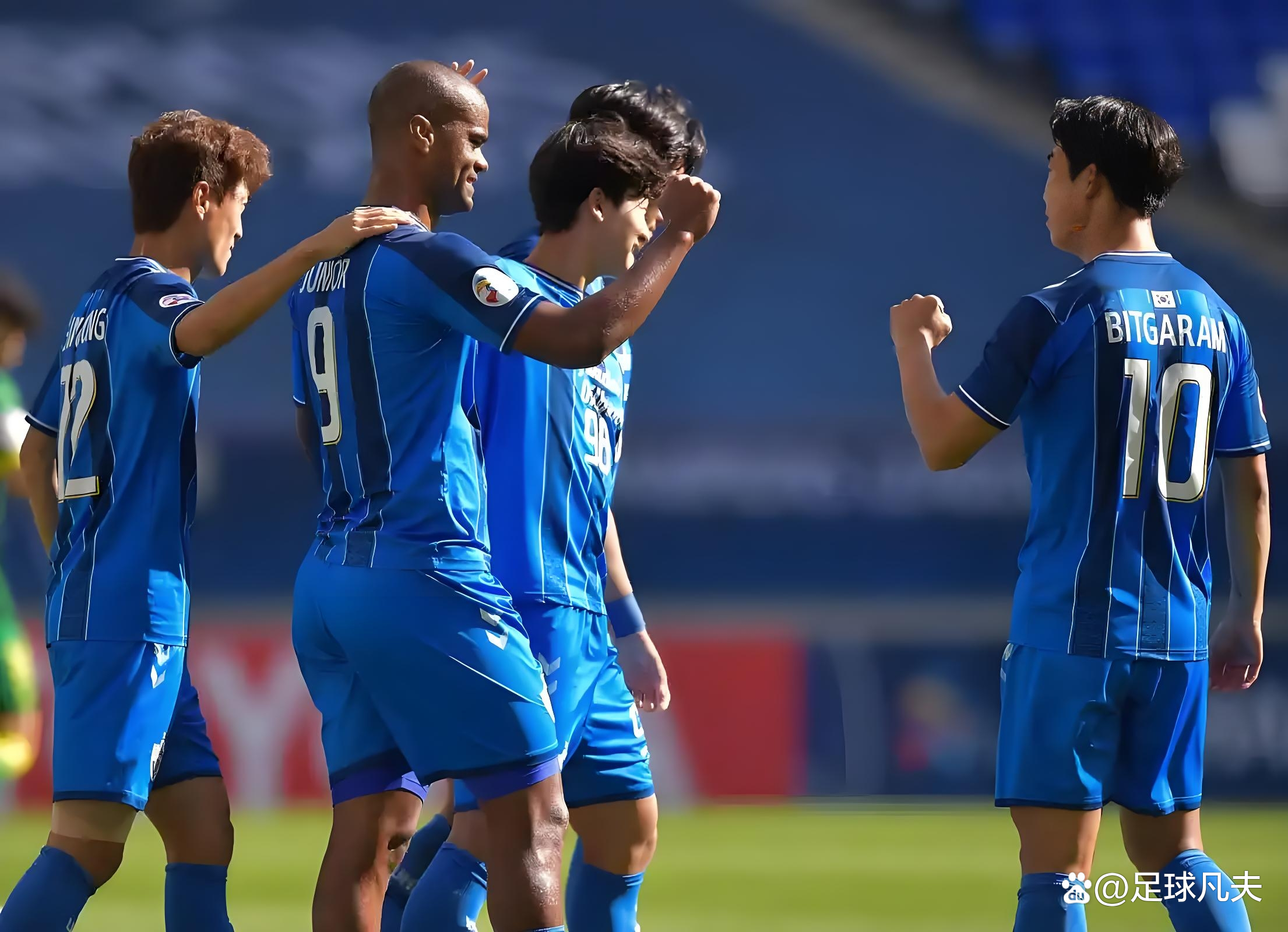 球队进攻节奏稳定，战术配合默契度提升