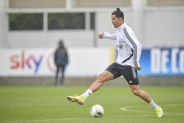 欧洲俱乐部盛况空前,球员生龙活虎 欧洲俱乐部盛况空前,球员生龙活虎