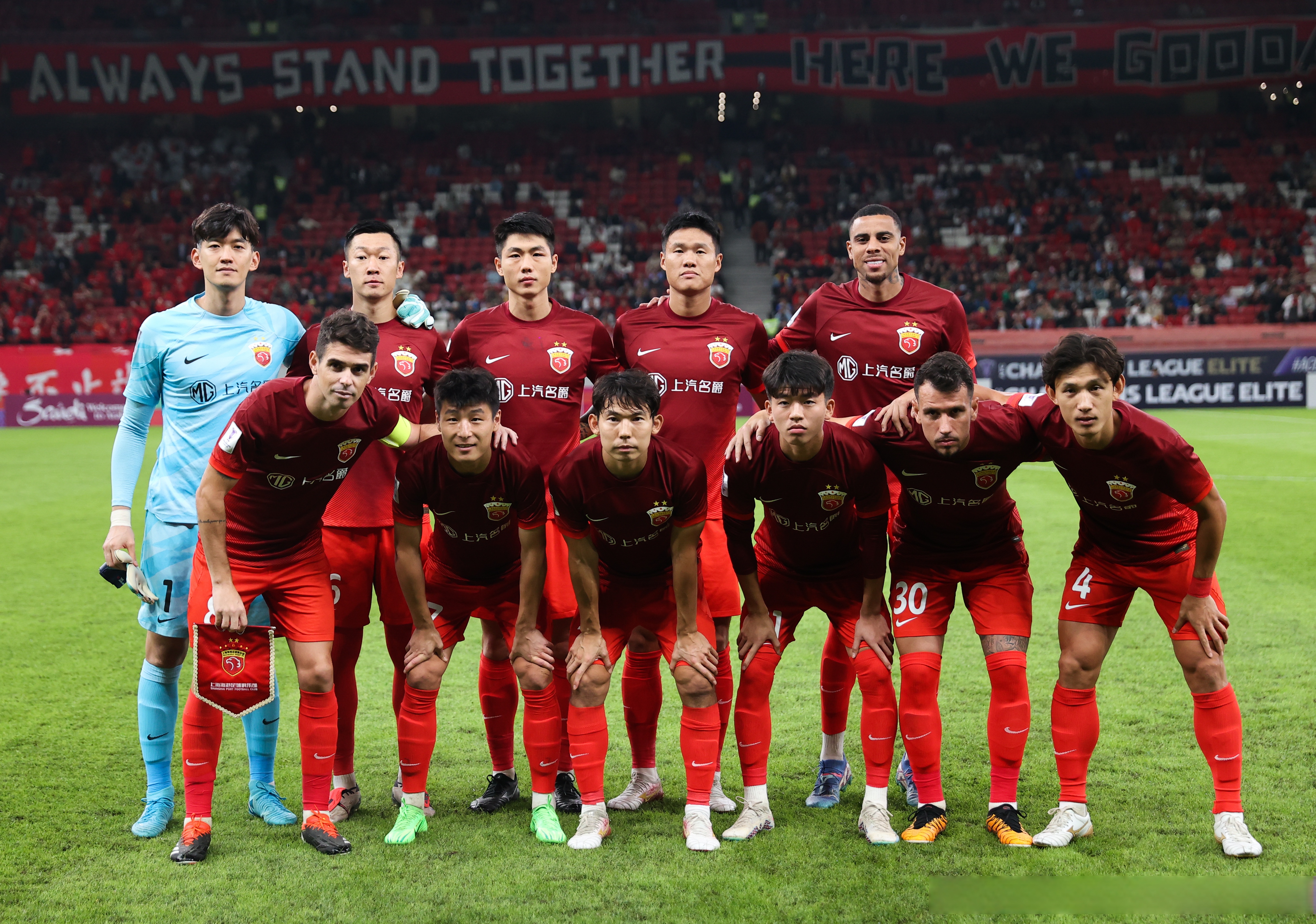 欧洲足坛热闹非凡,顶尖球队竞技交锋的简单介绍 欧洲足坛热闹非凡,顶尖球队竞技交锋的简单介绍