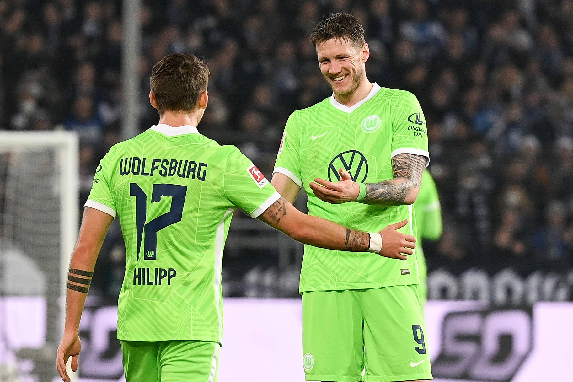 爱游戏-沃尔夫斯堡客场逆转莱比锡红牛，斩获胜利的简单介绍