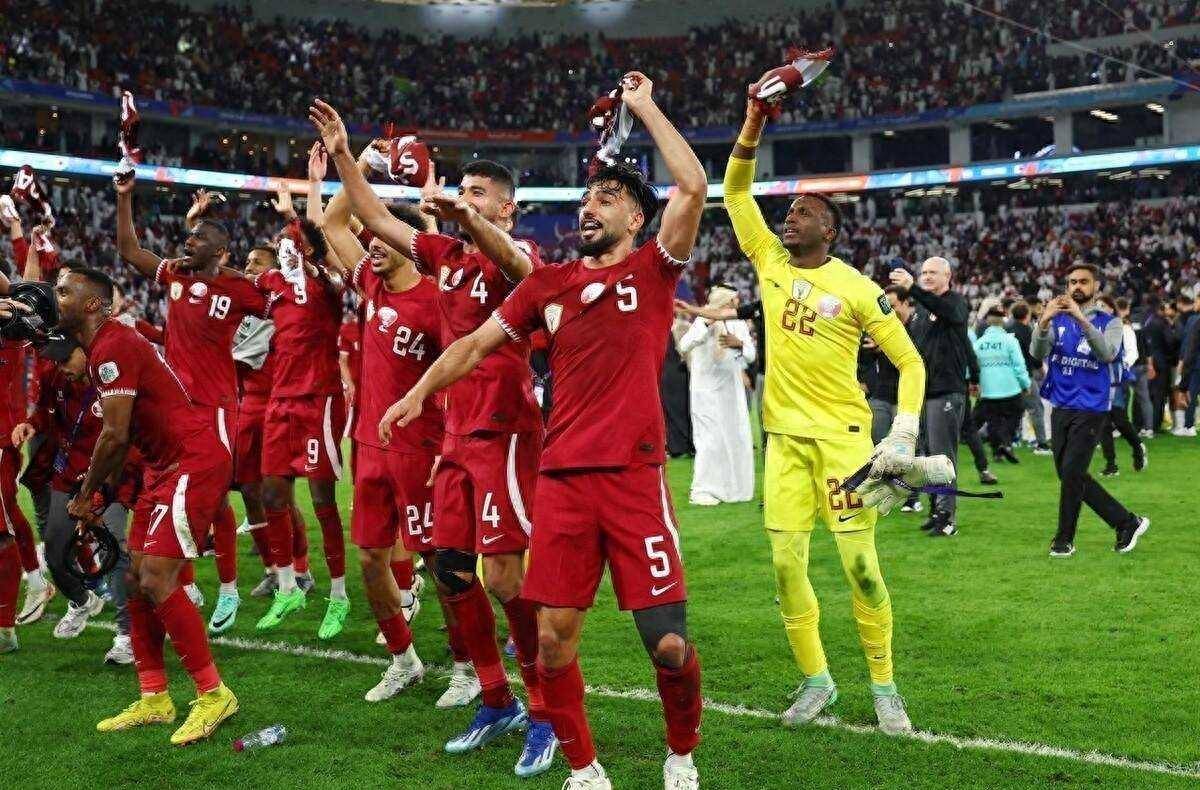 爱游戏中国官网-灰熊队突破困境，以坚韧斗志取得胜利的简单介绍