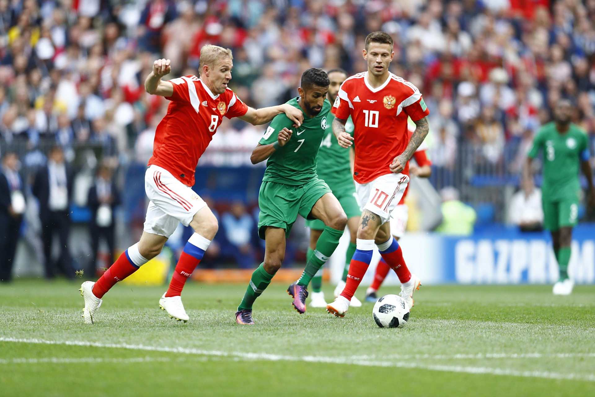 爱游戏官方登录入口-波兰对决瑞士，备战中展现实力和决心的简单介绍