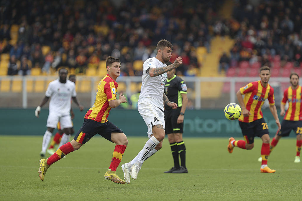 爱游戏app下载-切尔西将迎战莱斯特城，攻守平衡有助胜利