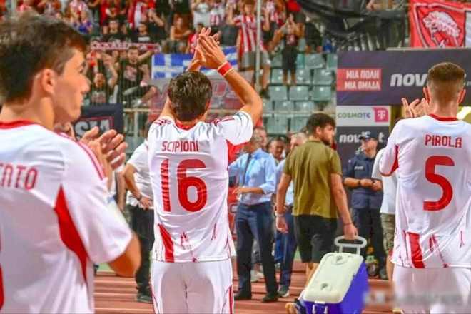 包含阿贾克斯主场失利,欧冠生死攸关的词条 包含阿贾克斯主场失利,欧冠生死攸关的词条