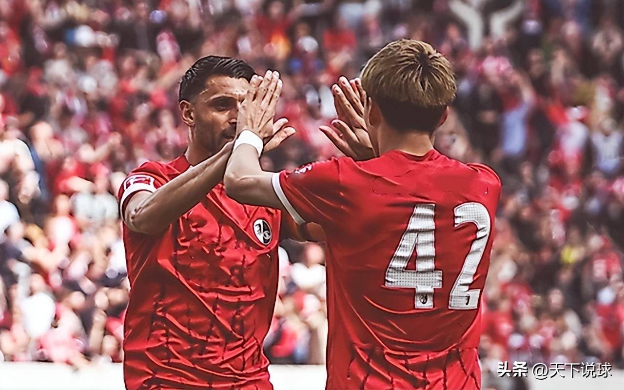 弗莱堡球员表现出色,为球队赢得胜利 弗莱堡球员表现出色,为球队赢得胜利