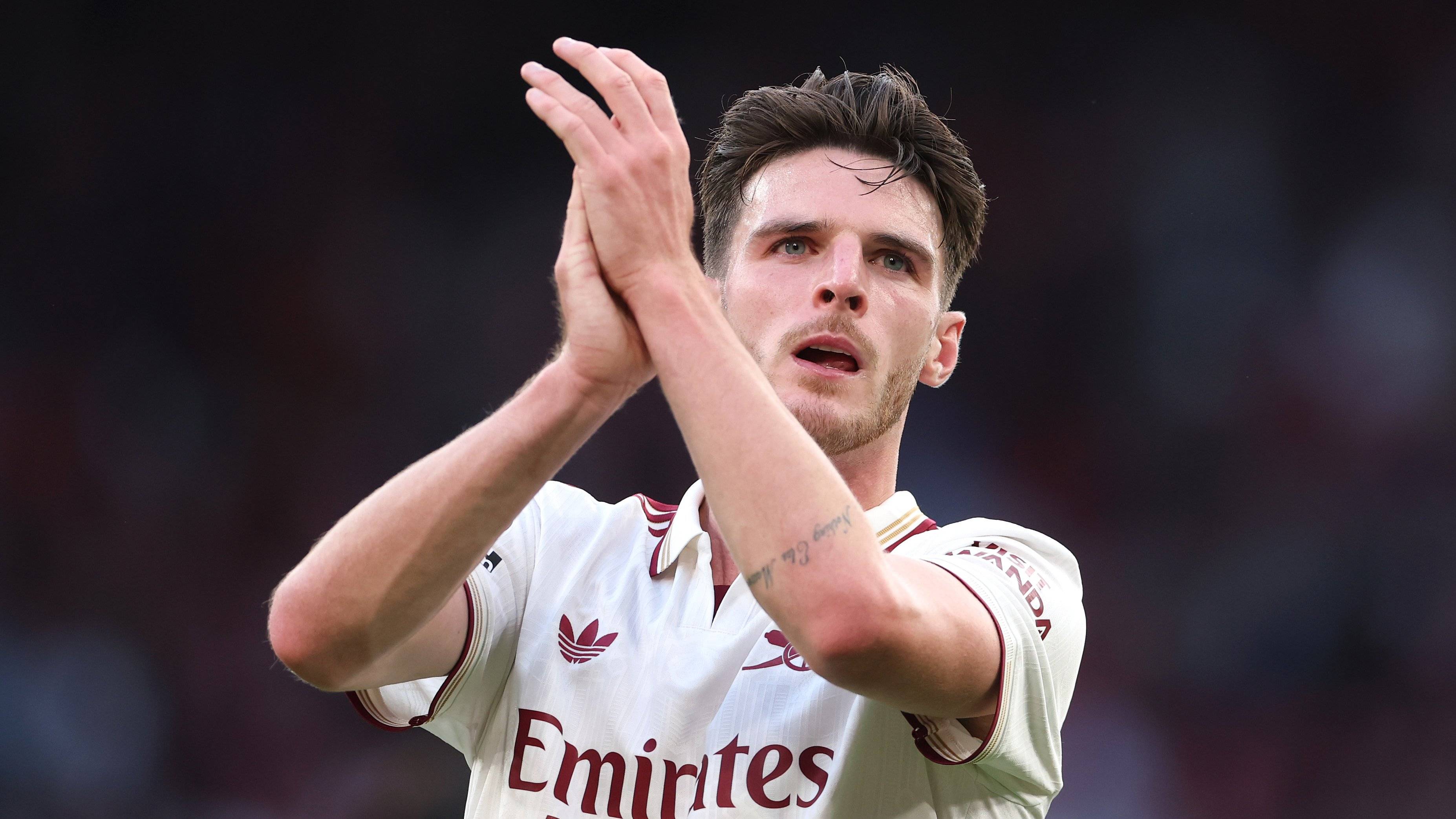 阿森纳晋级淘汰赛，获得重要胜利的简单介绍