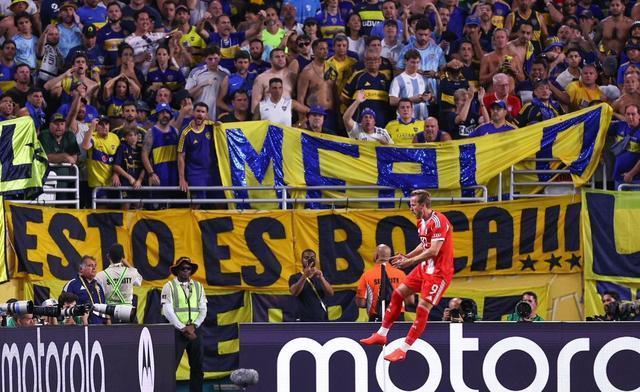 包含拜仁慕尼黑神奇逆转，打破对手对攻的词条