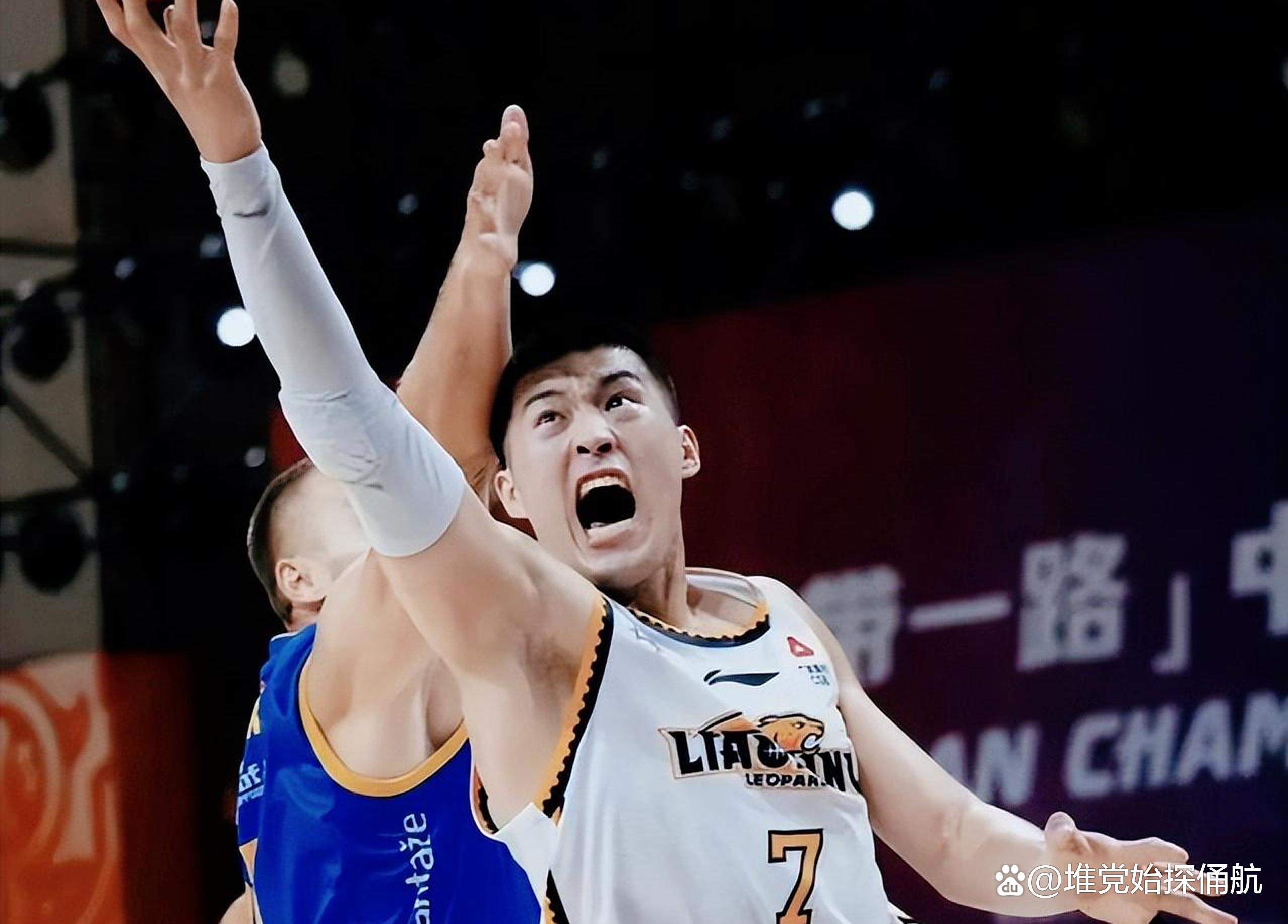 爱游戏官方入口-辽宁男篮实现反弹表现，扭转连败颓势