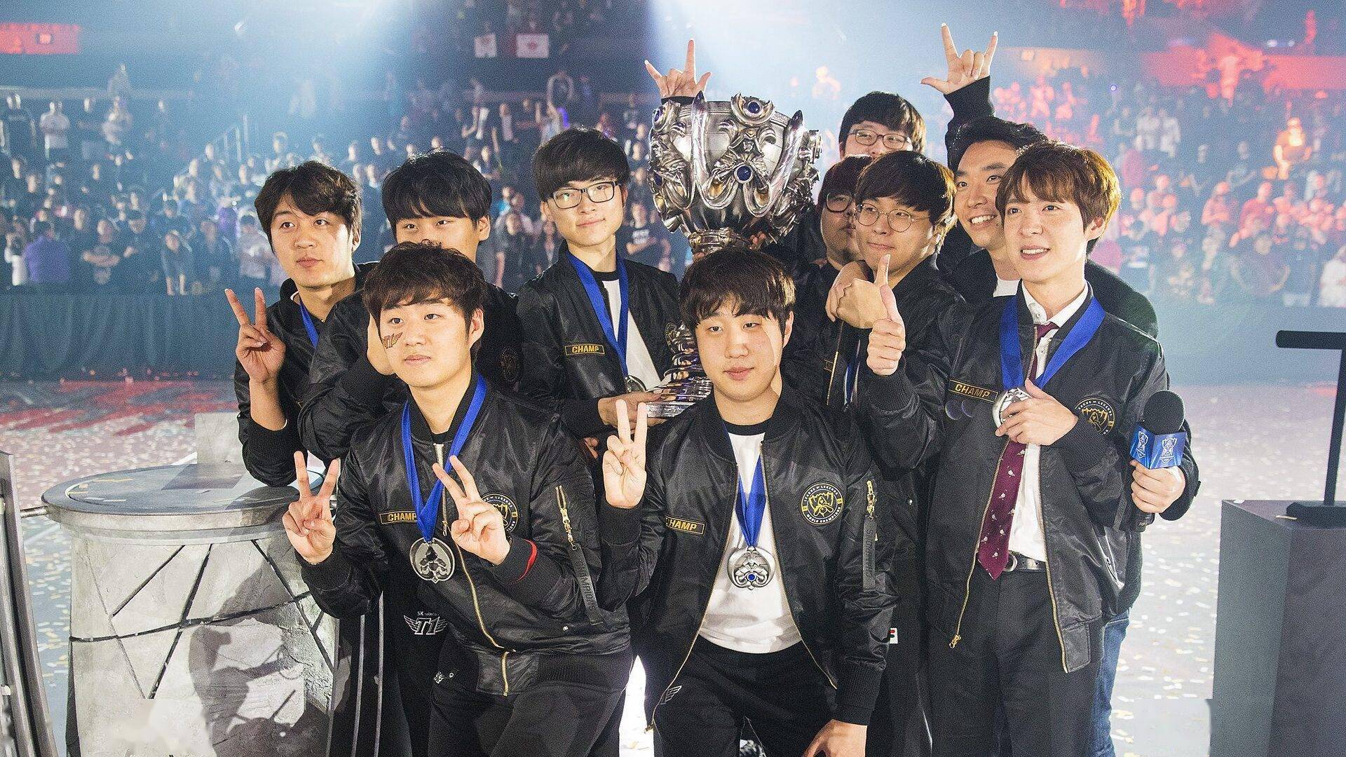 关于网友神预测:今年S赛冠军已被剧透?的信息 关于网友神预测:今年S赛冠军已被剧透?的信息